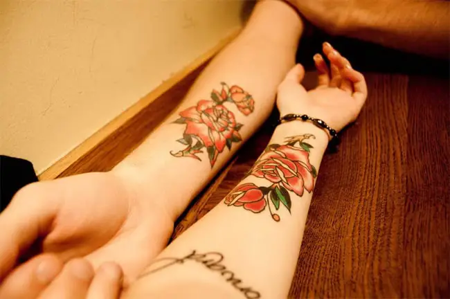 20 Cute Boyfriend and Girlfriend Tattoos - SheIdeas