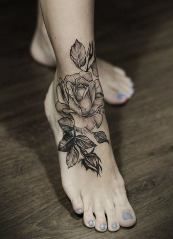 20 Superb Flower Tattoo Designs for Women - SheIdeas