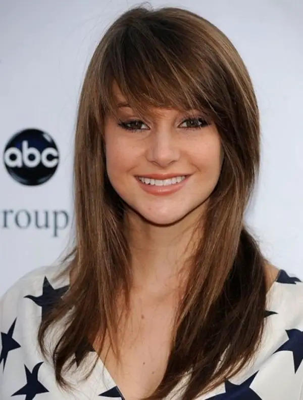 Cool Medium Length Hairstyles for Girls