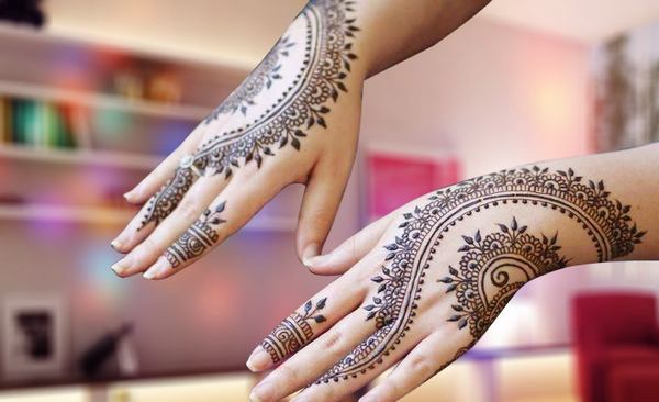 Back Hand Mehndi Design Pictures for Party