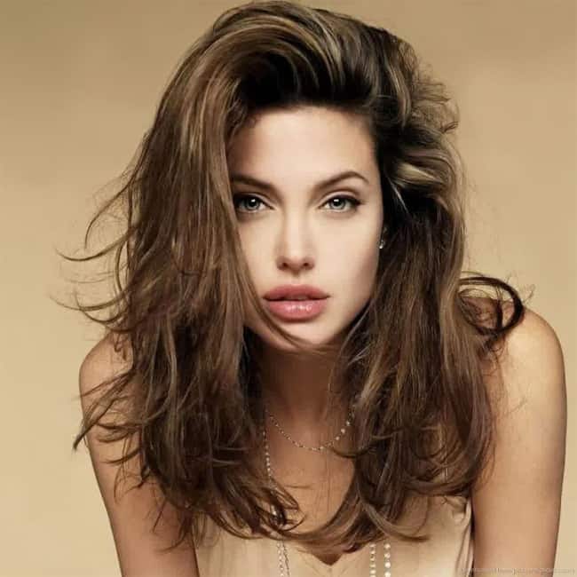 Great Celebrity Layered Hairstyle for Women