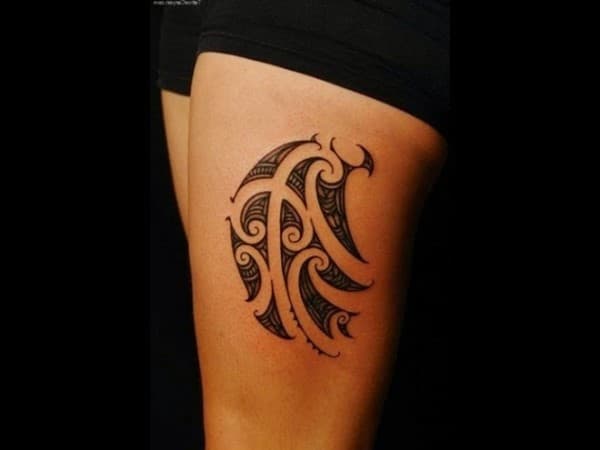Beautiful Polynesian Tattoos Designs on Tighs