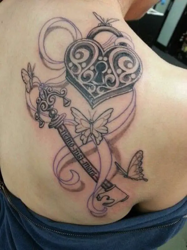 Elegant Lock and Key Tattoo on Back Shoulder
