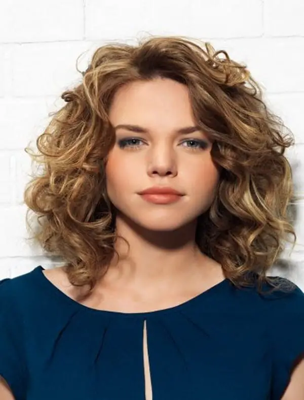 Party Short Layered Wavy Hairstyle For Round Faces