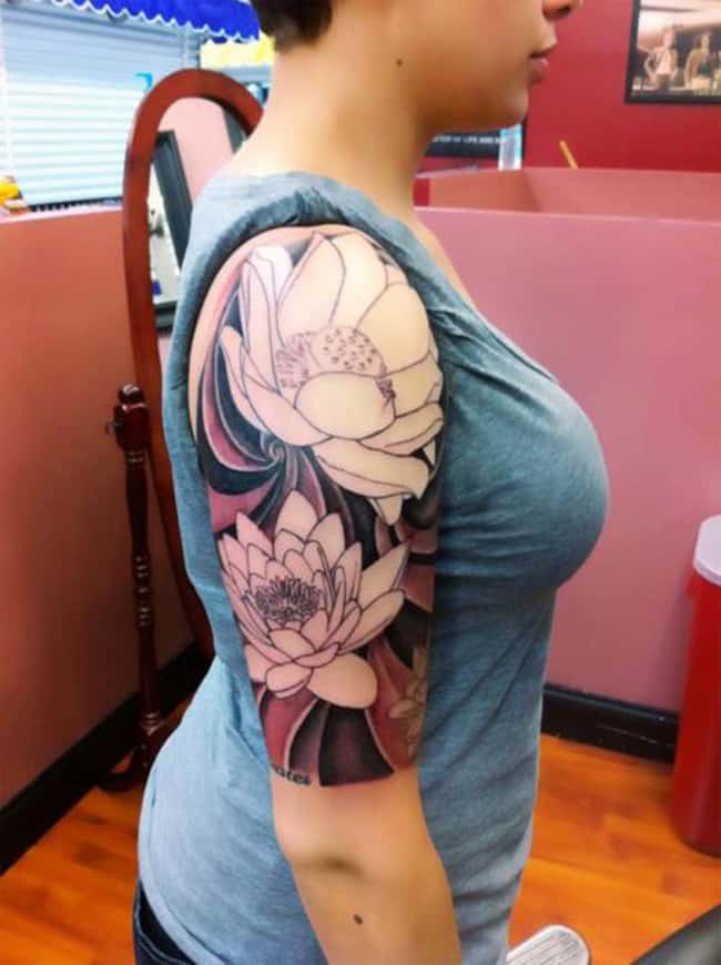 beautiful-half-sleeve-tattoo-art-with-flower-2016-17