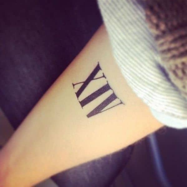 simple-roman-numeral-tattoo-trend-for-girls
