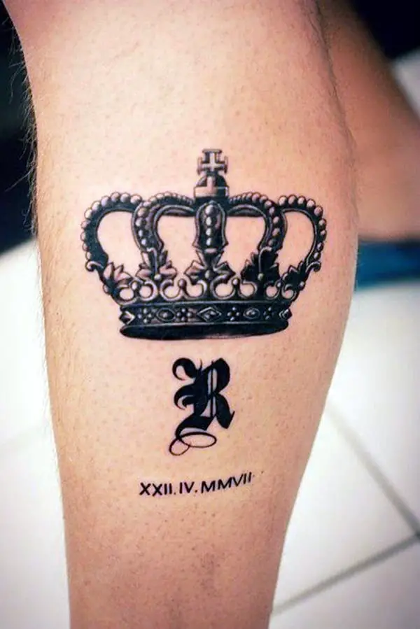 stylish-crown-and-roman-numerals-tattoos-for-leg