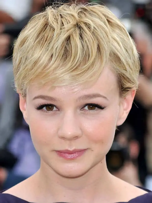 carey-mulligan-short-pixie-haircuts-for-triangle-face