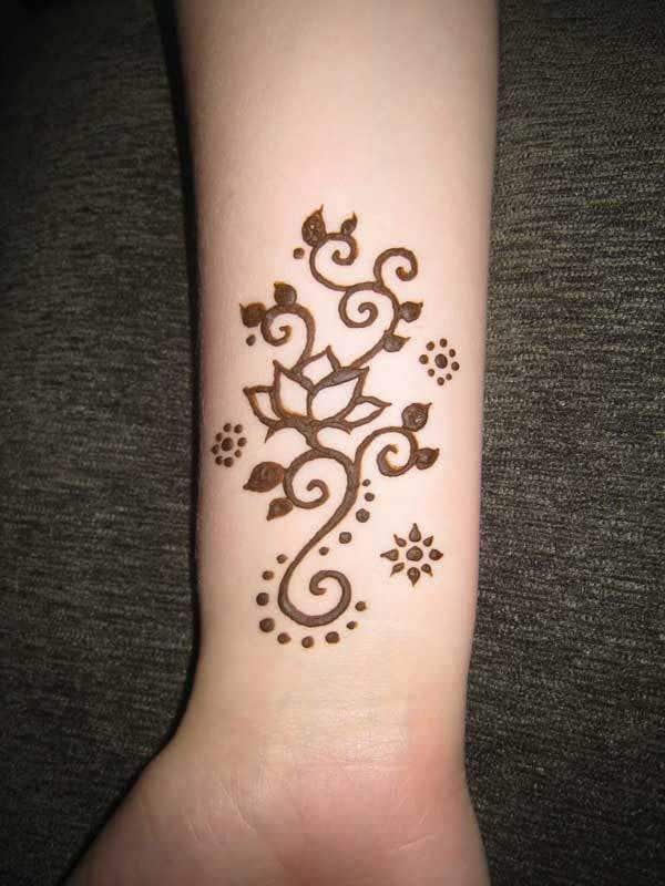 46+ Small Easy Henna Flower Designs, Cool!