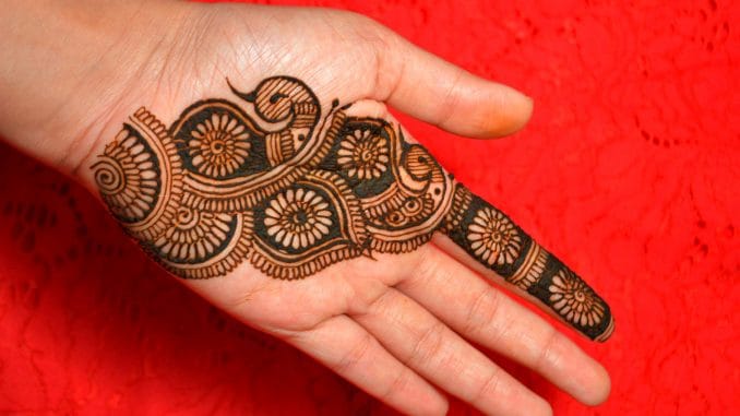 32 Beautiful Front Hand Mehndi Designs Images Sheideas