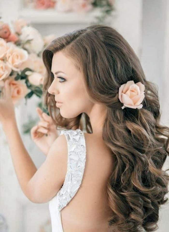 33+ Curly hairstyles for wedding guests ideas in 2022 