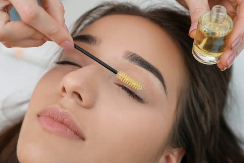 almond oil benefits for eyelash 