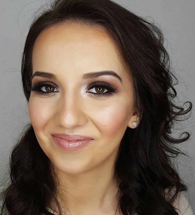 Brown Smokey Eyes with Thick Eyeliner