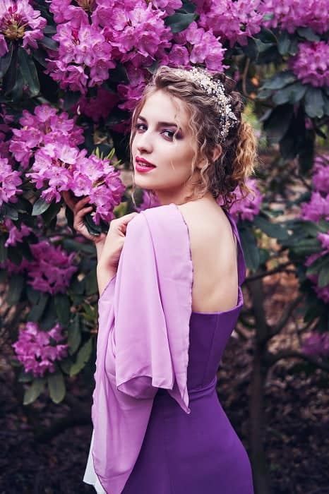 best makeup for purple dress