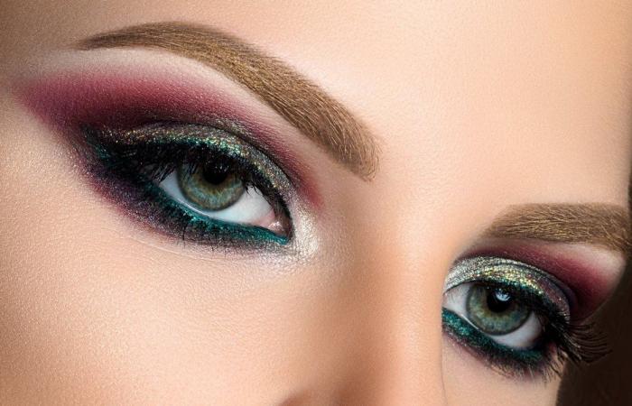 glittery ombre eyeshadow for women