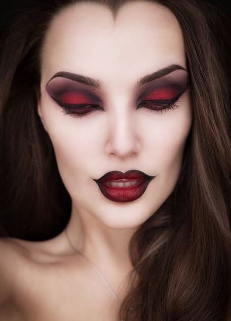 vampire makeup looks for women